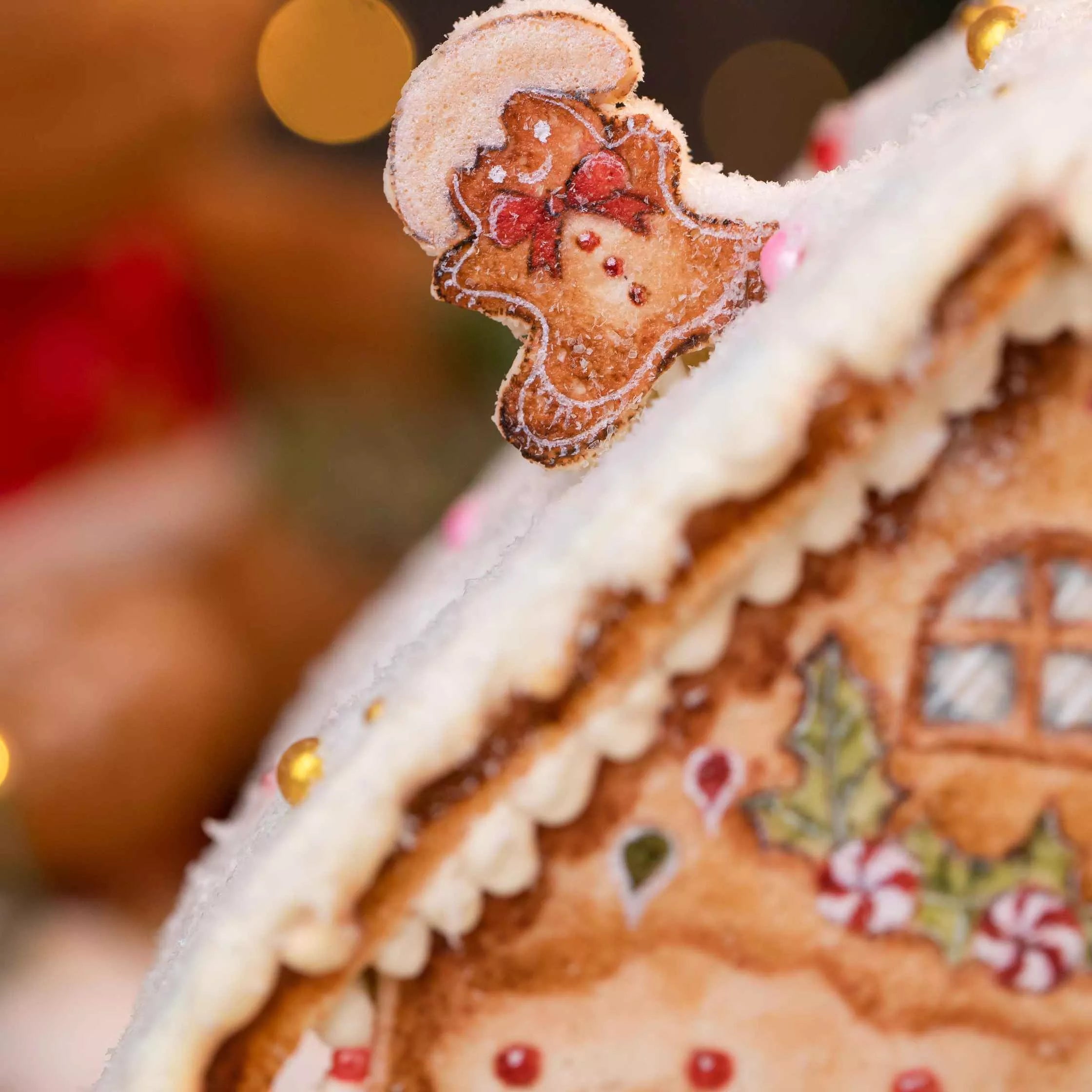 Christmas-Themed Hand-Painted Cake Masterclass