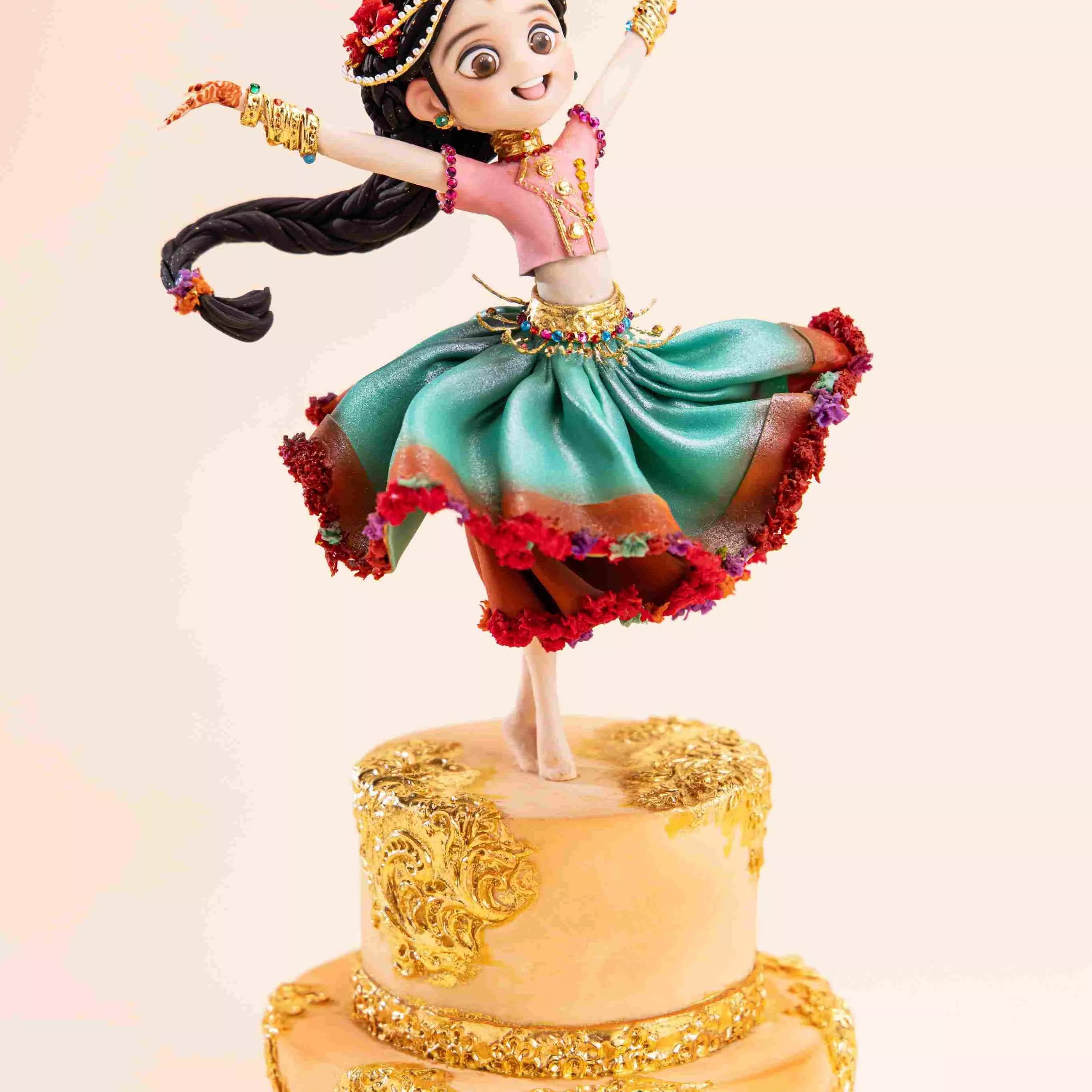 Smiling Dancing Girl Fondant Figurine Masterclass