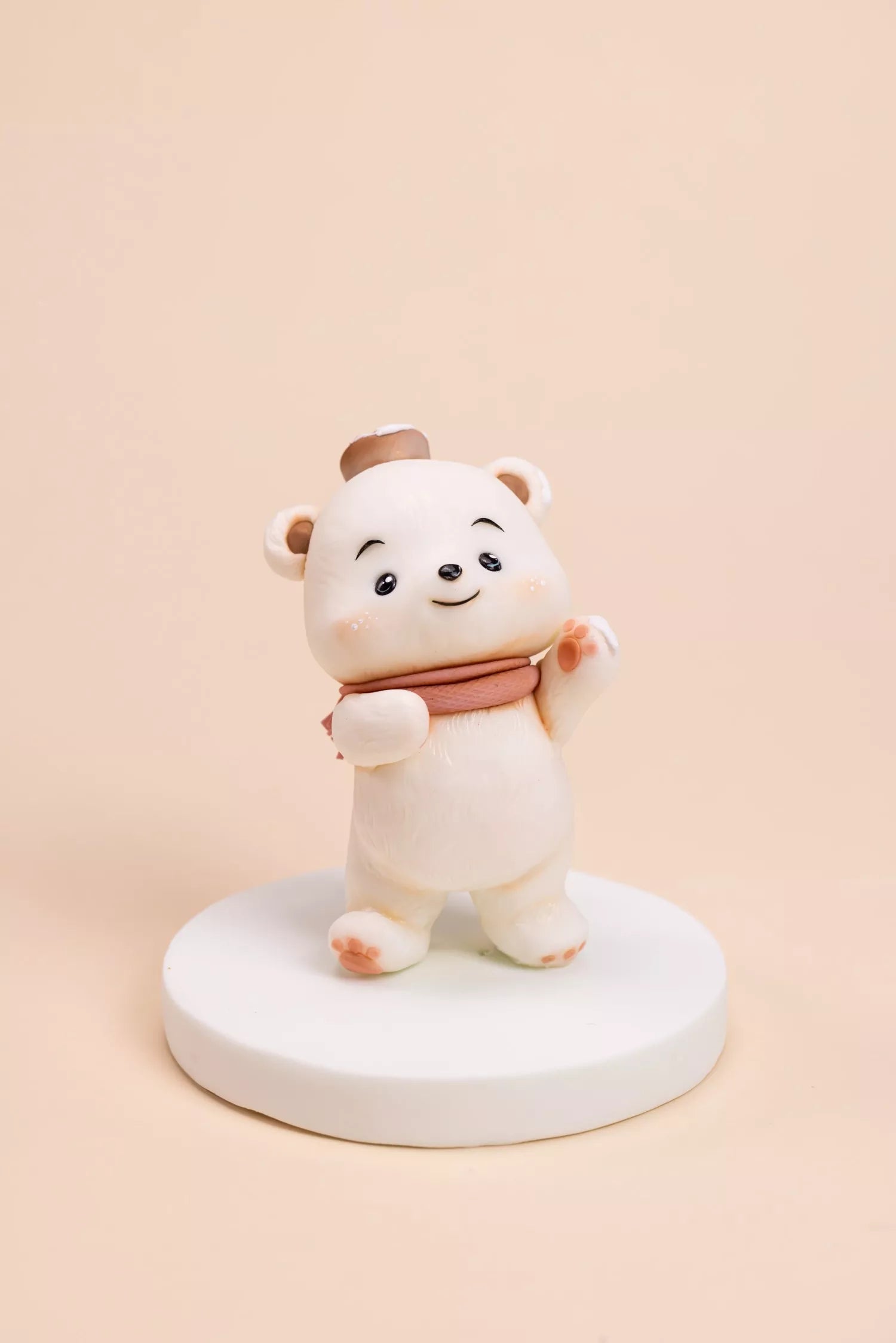 Waving Little Bear Fondant Cake Masterclass