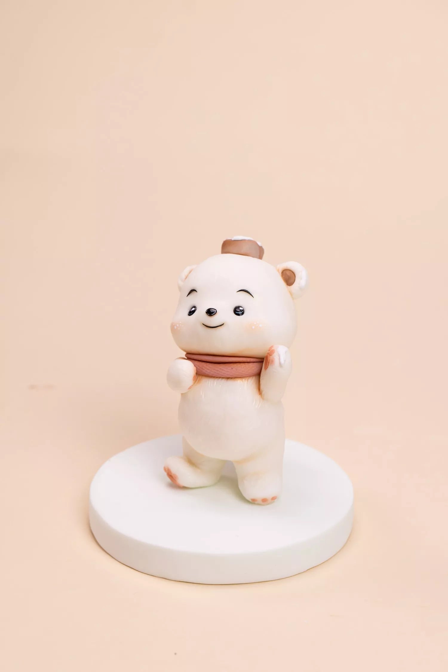 Waving Little Bear Fondant Cake Masterclass