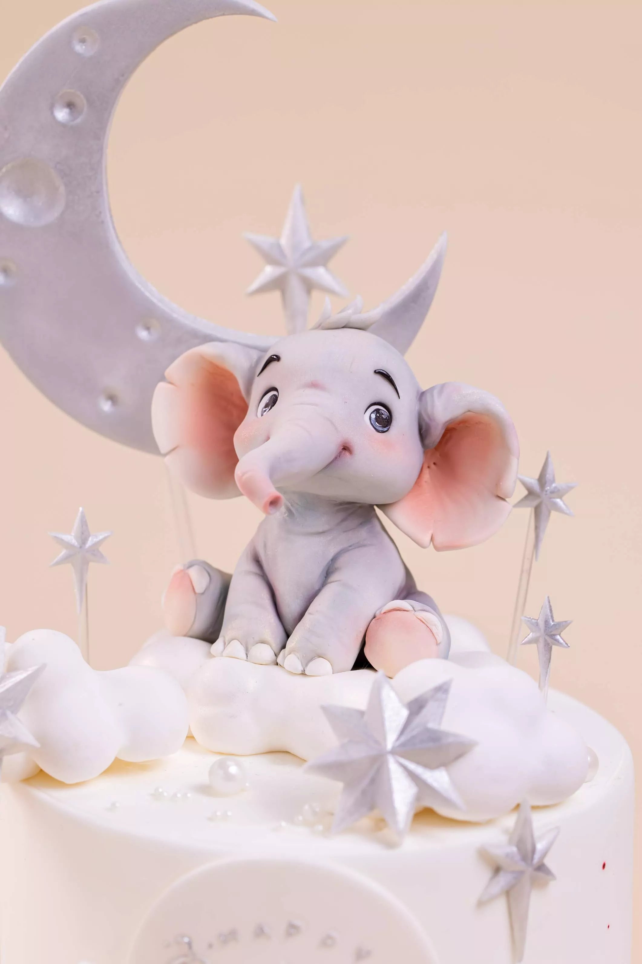 Moonlit Cloud Elephant Fondant Cake Masterclass