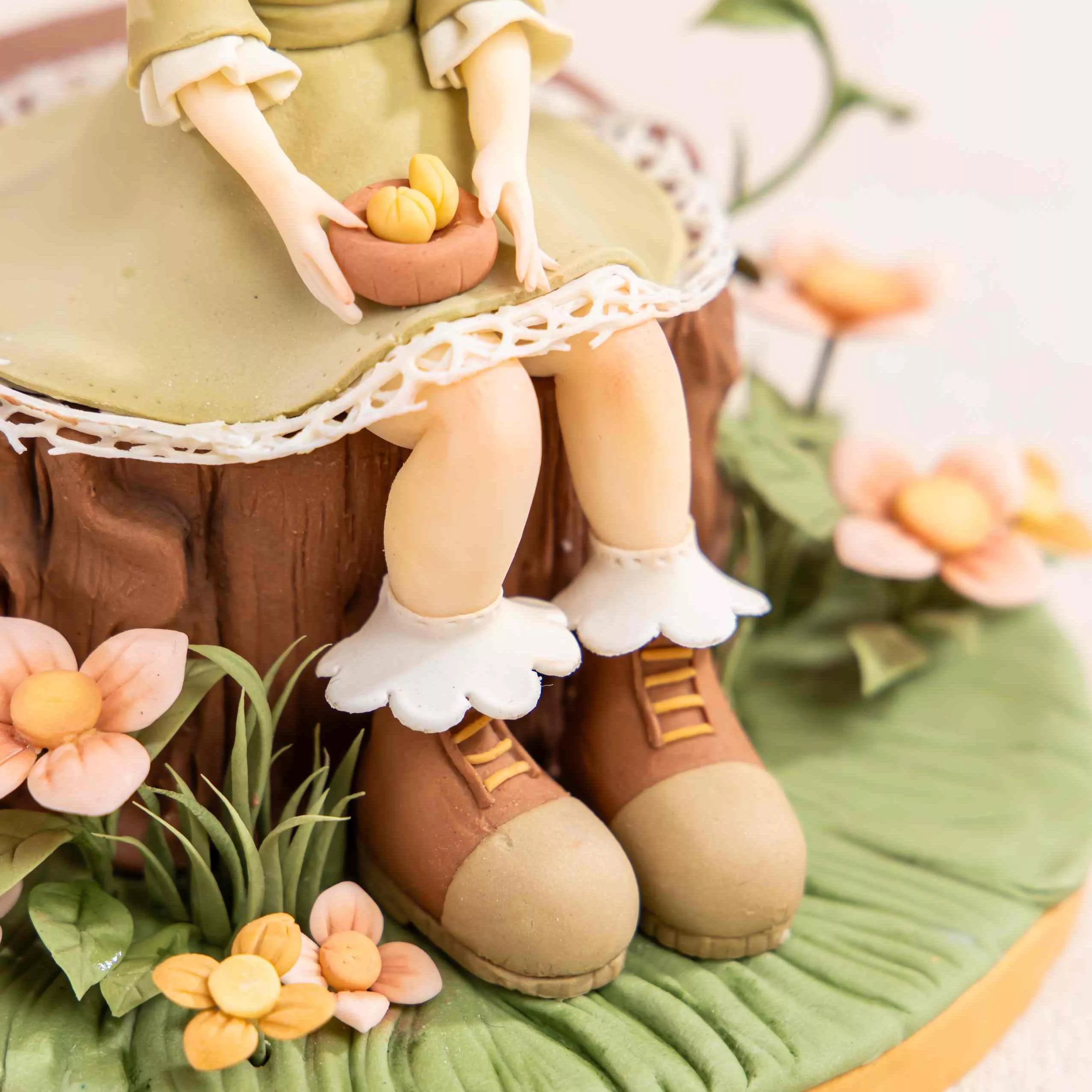 Girl on the Tree Stump Fondant Figurine Masterclass