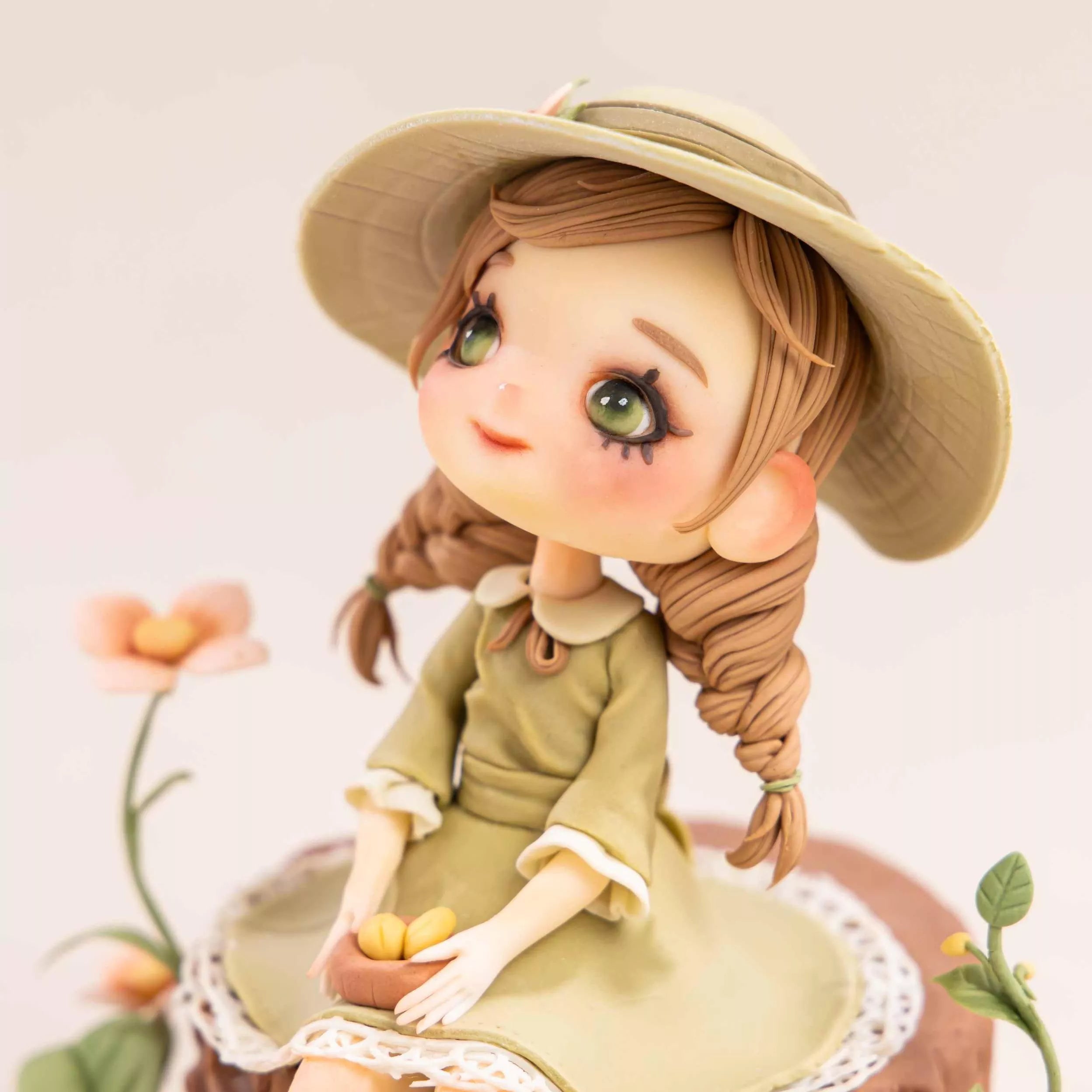 Girl on the Tree Stump Fondant Figurine Masterclass