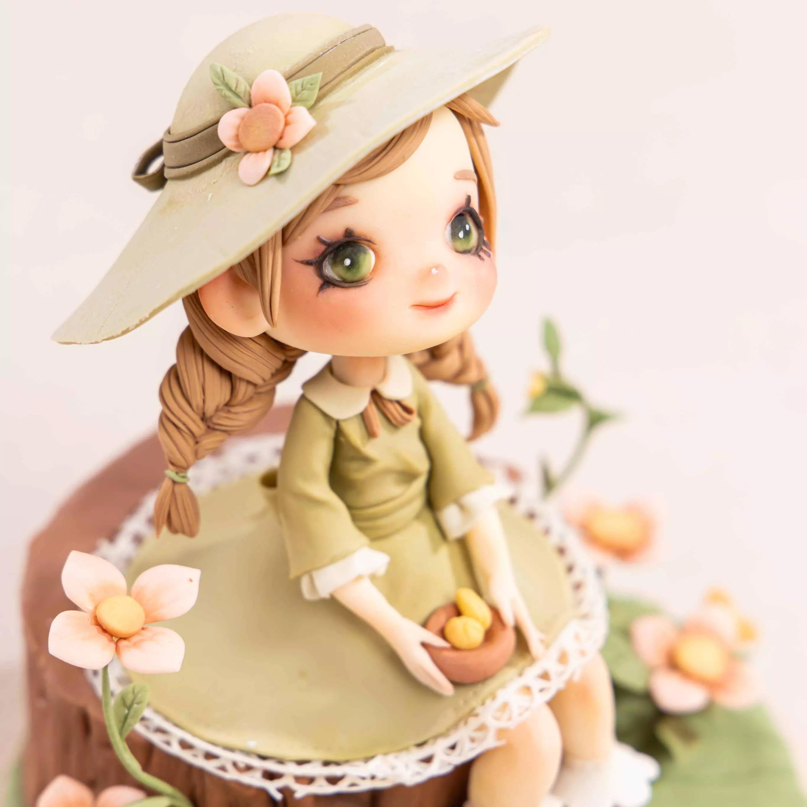 Girl on the Tree Stump Fondant Figurine Masterclass