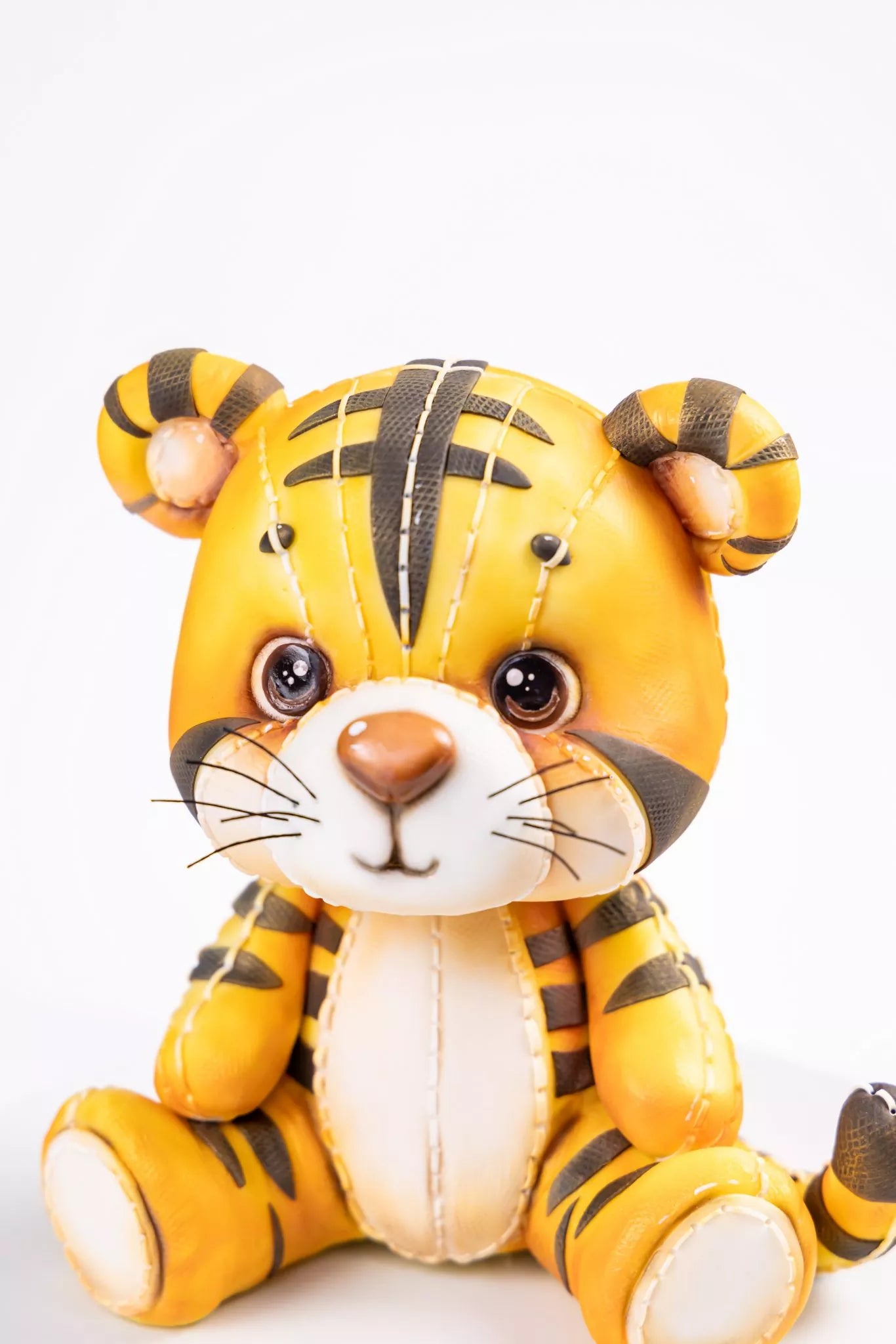 Sweet Sitting Tiger Fondant Cake Masterclass