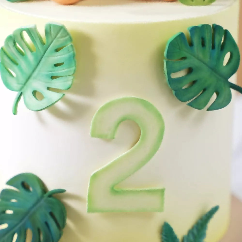 Heart-Shaped Lollipop Bear Fondant Cake Masterclass