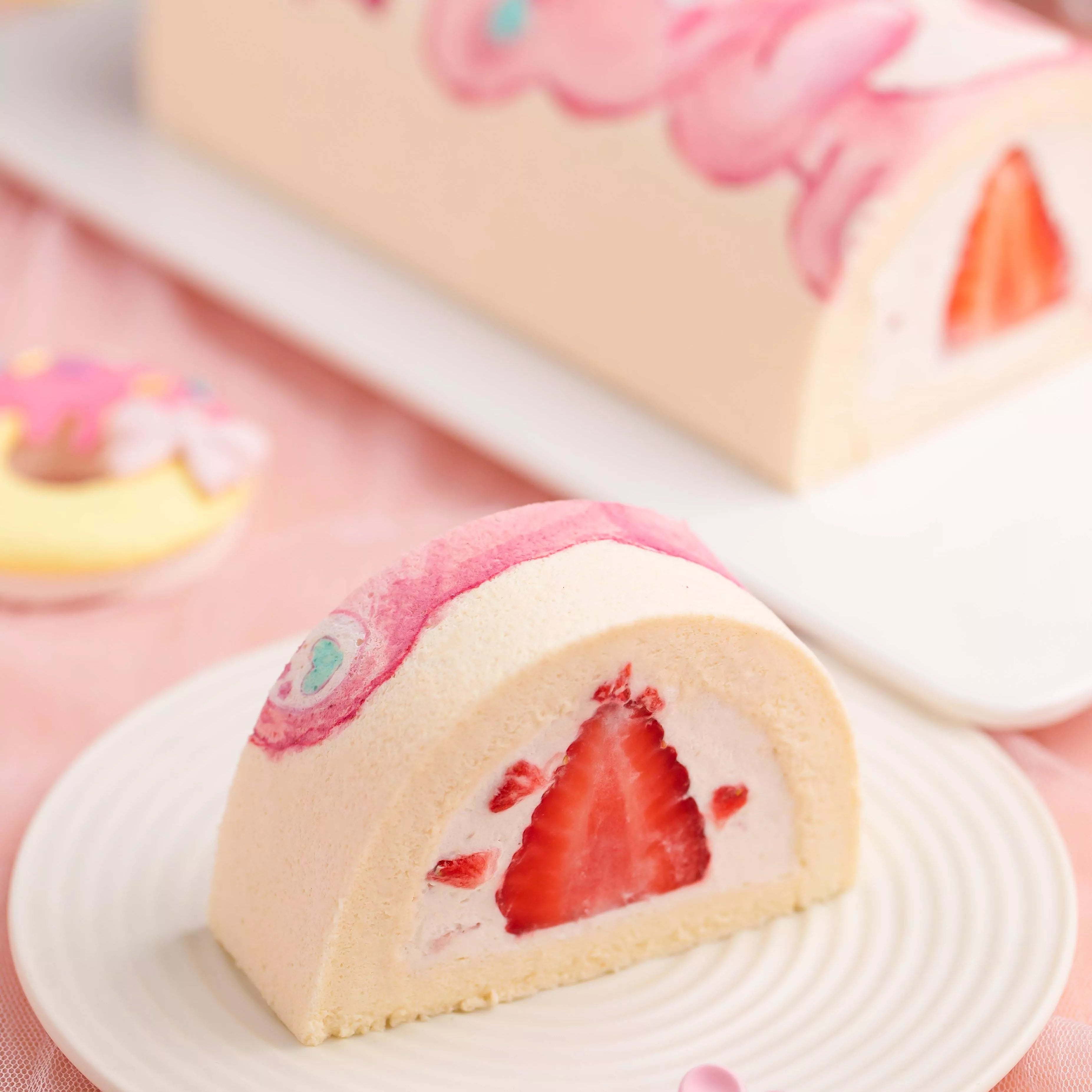 Hand-Painted Pink Bear Swiss Roll Cake Masterclass