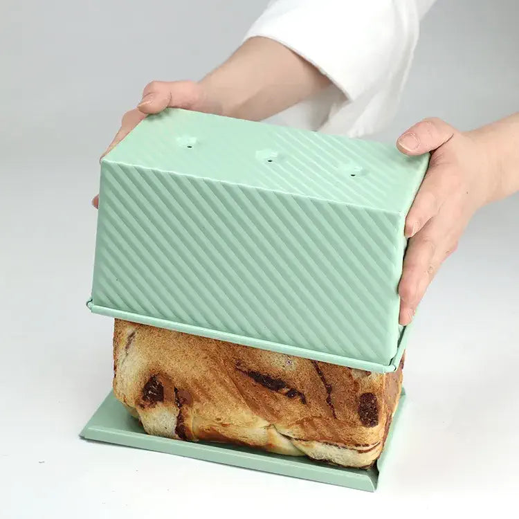 Loaf Pan With Lid