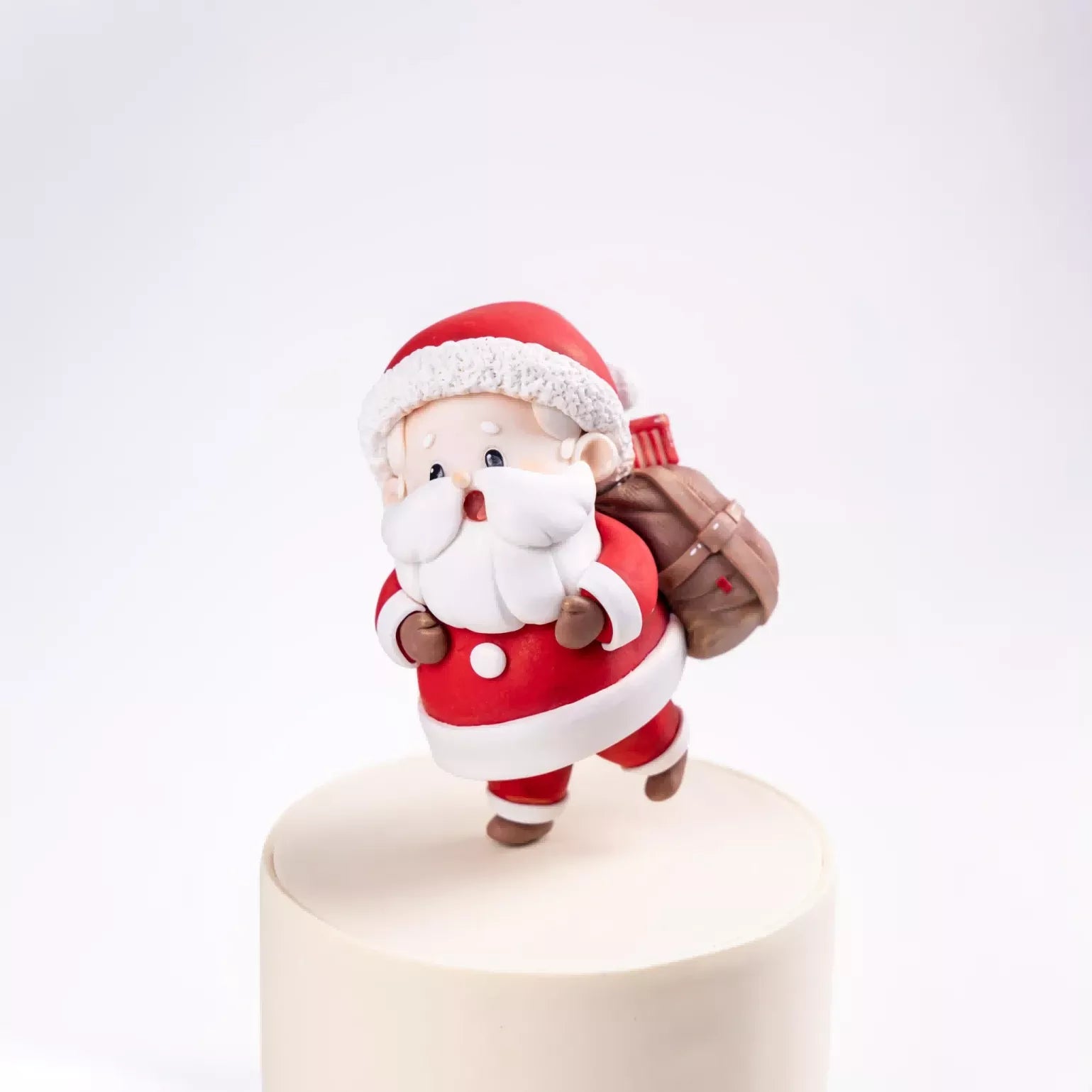 Santa’s Arrival Mini Sugar Santa Sculpting Masterclass