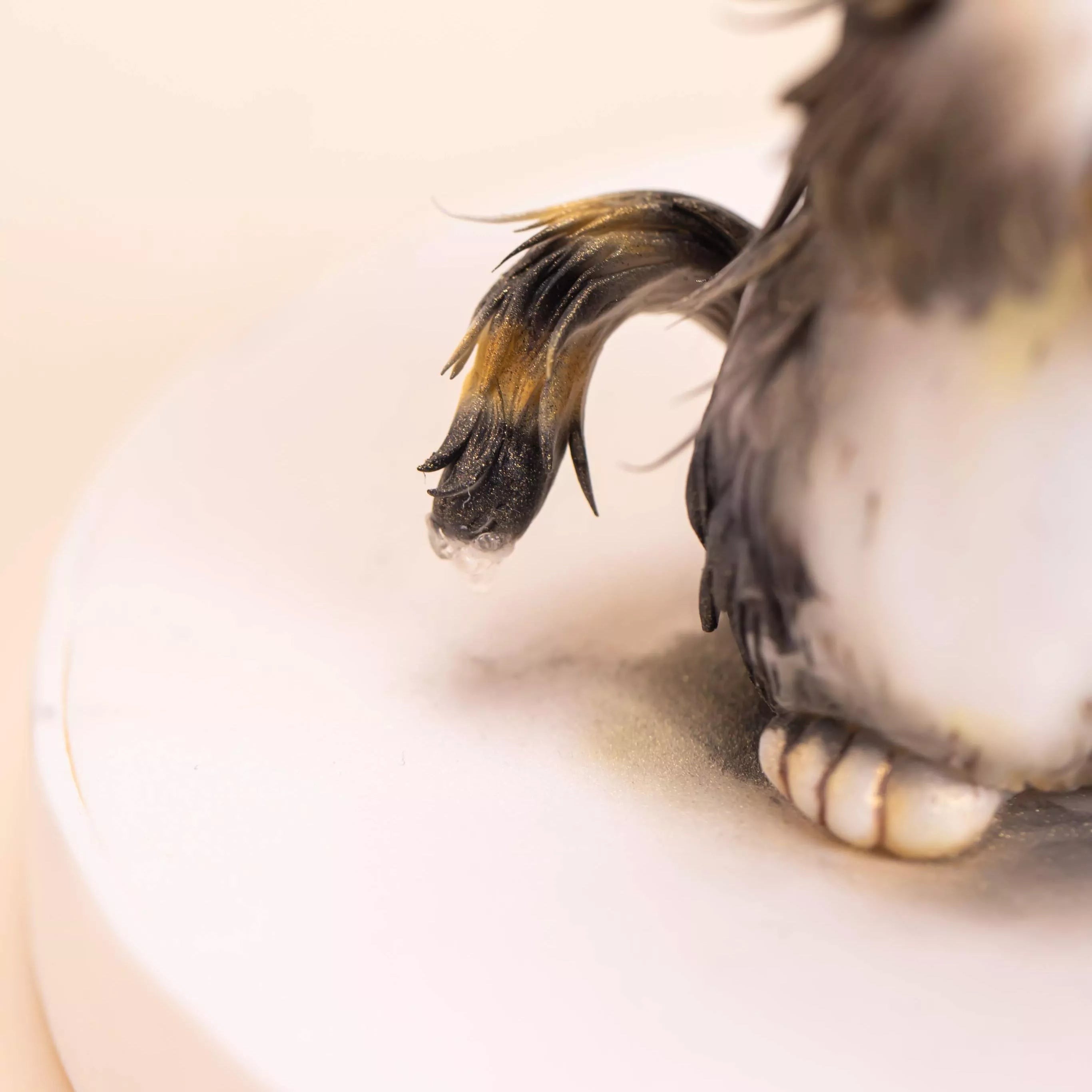 The Looking Cat Fondant Figurine Sculpting Masterclass