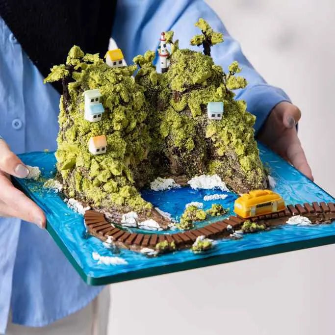 Seaside Lighthouse Mini-Scape Cake Masterclass