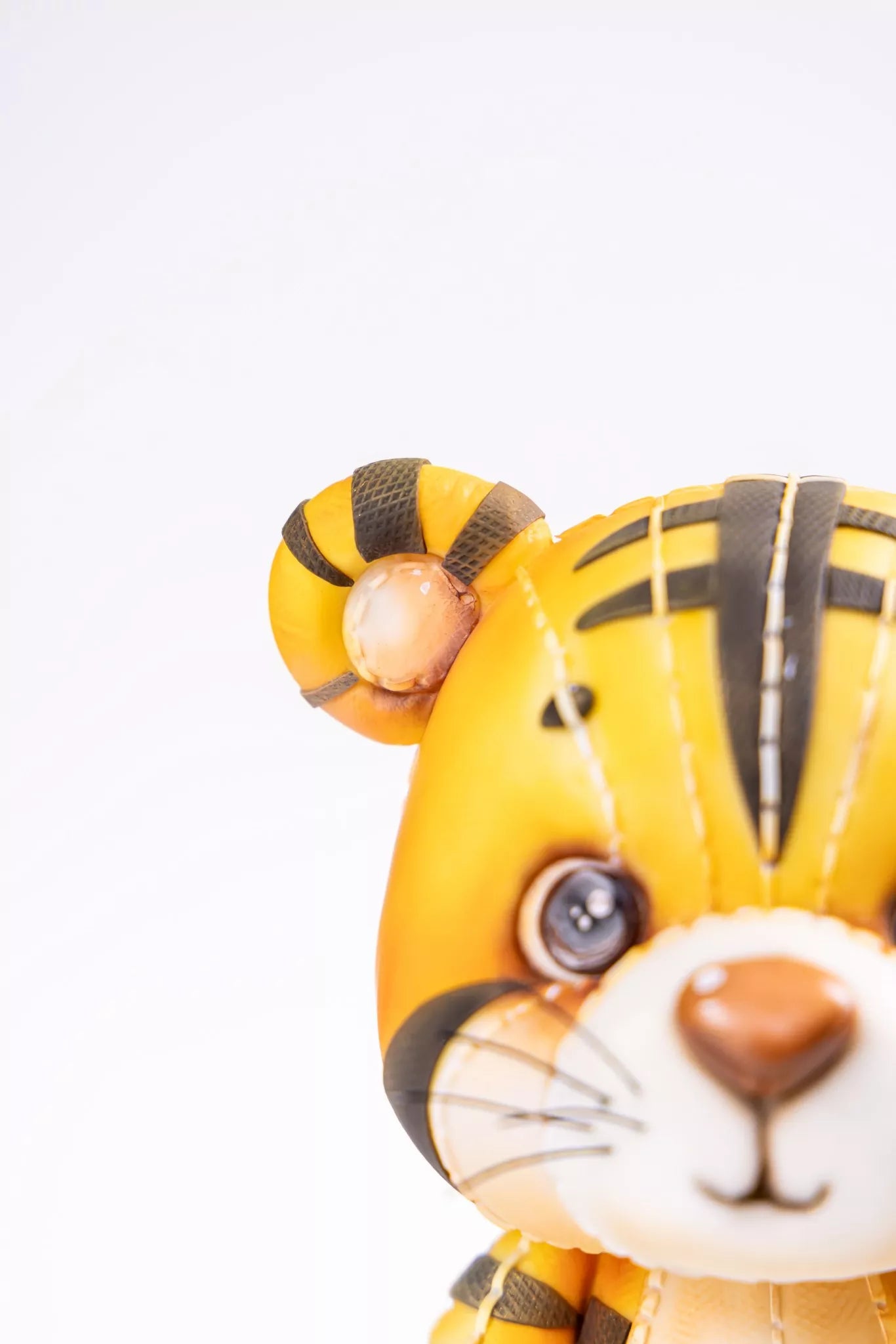 Sweet Sitting Tiger Fondant Cake Masterclass
