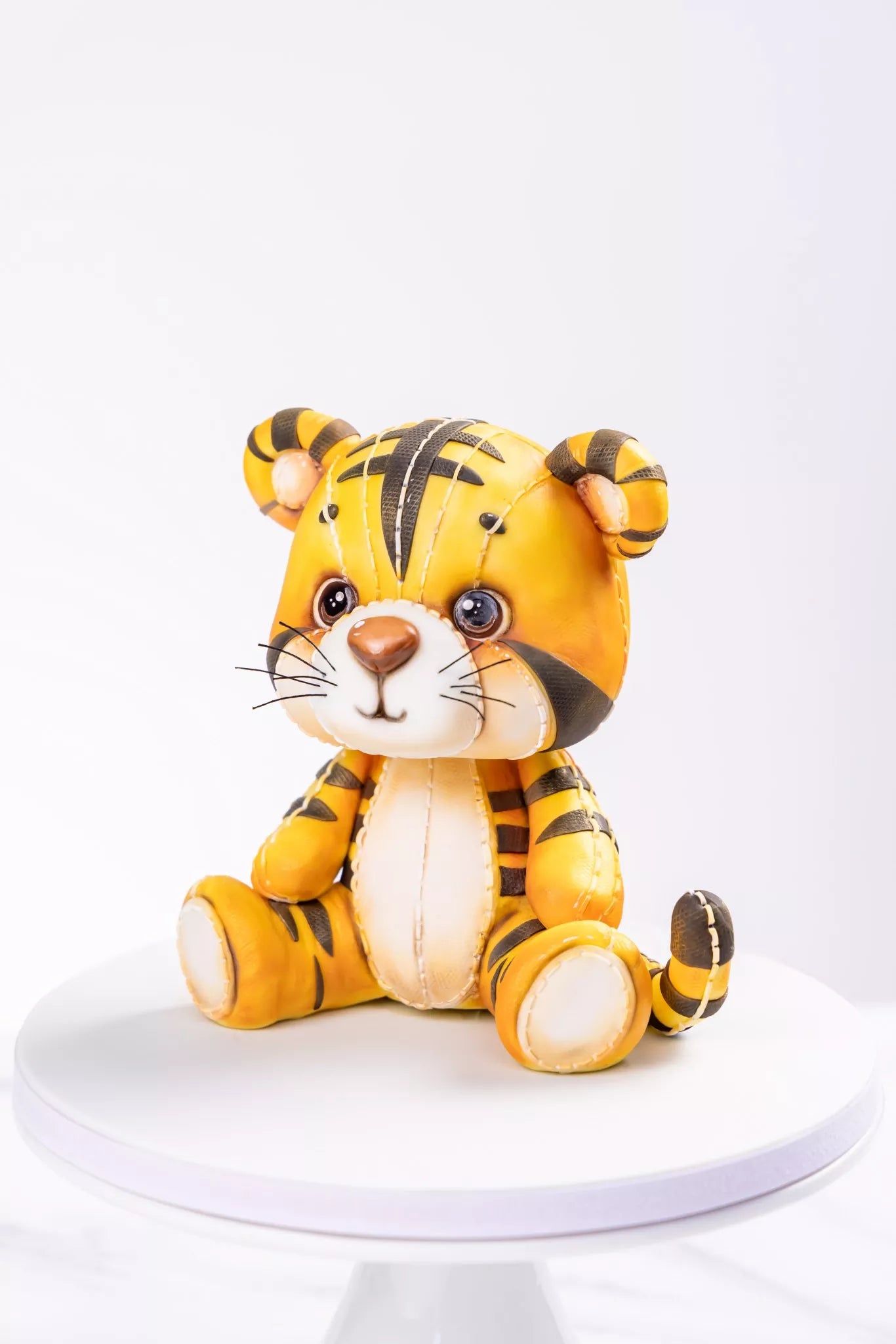 Sweet Sitting Tiger Fondant Cake Masterclass