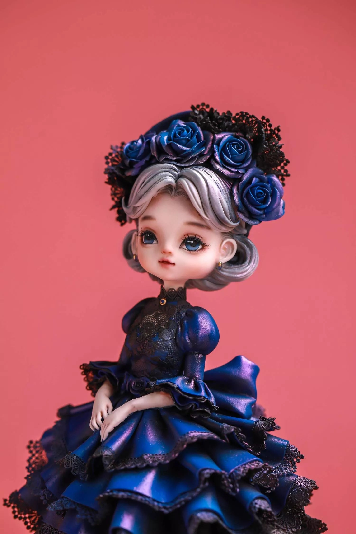 Blue Rose Hat Girl Fondant Cake Masterclass