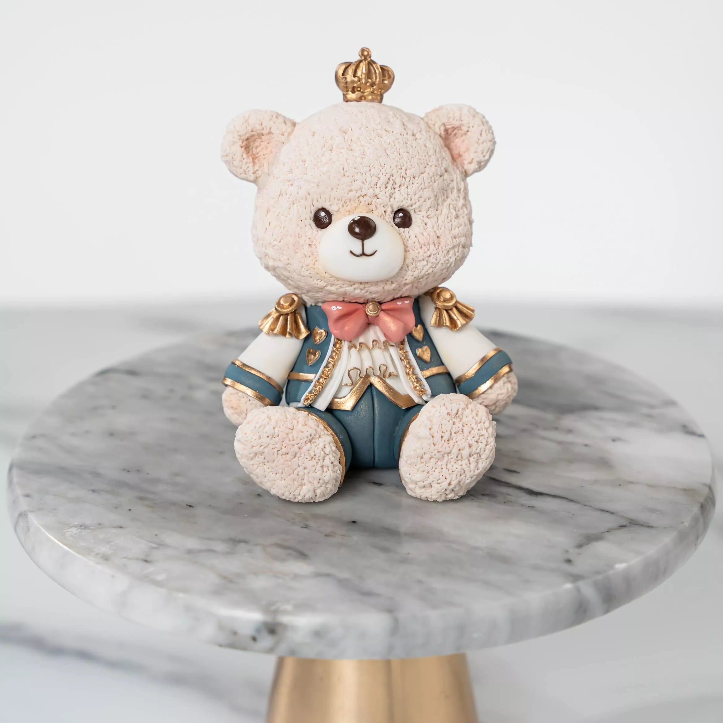 Dessert Crown Bear Fondant Figurine & Circus-Themed Cake Decoration Masterclass