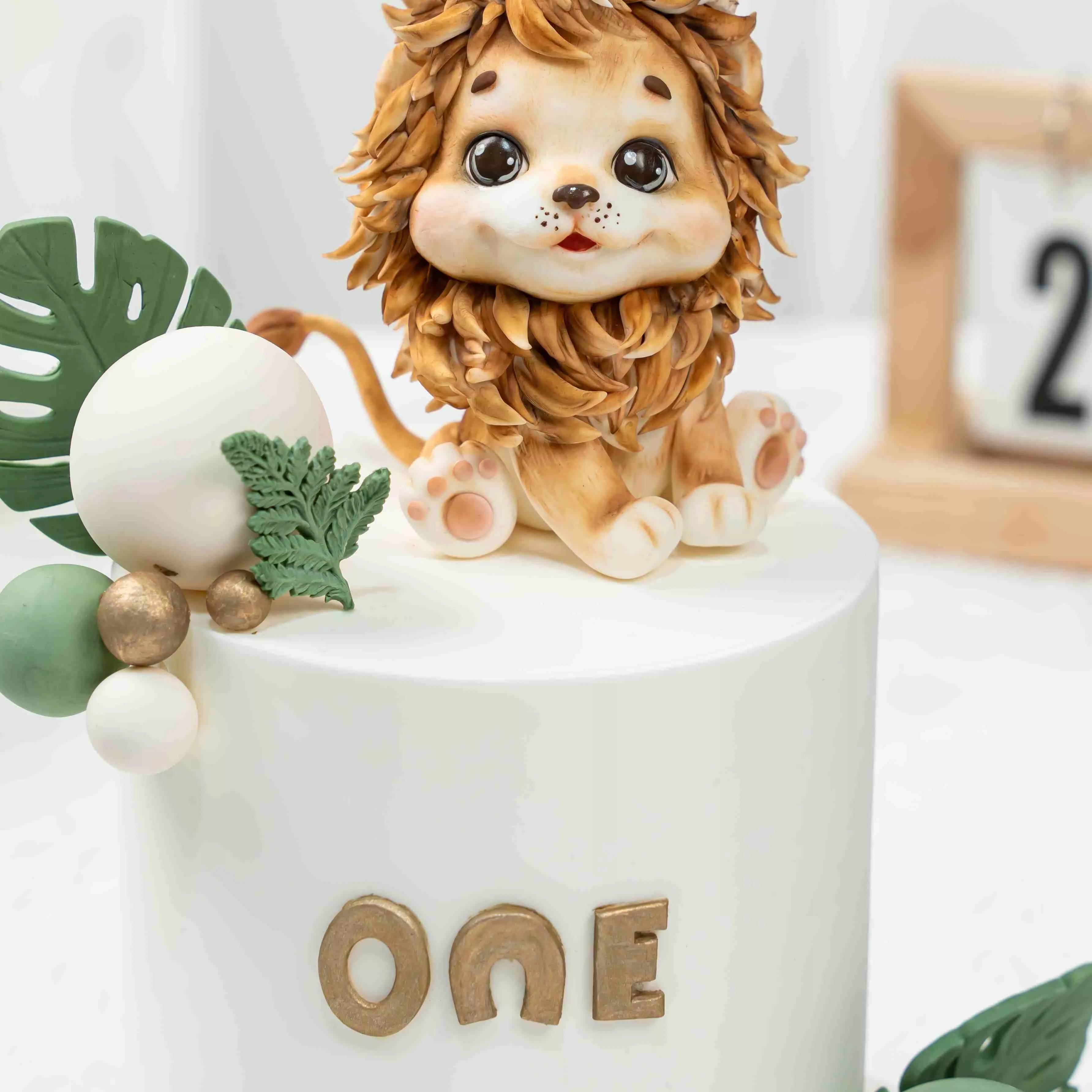 Top Lion Fondant Cake Masterclass